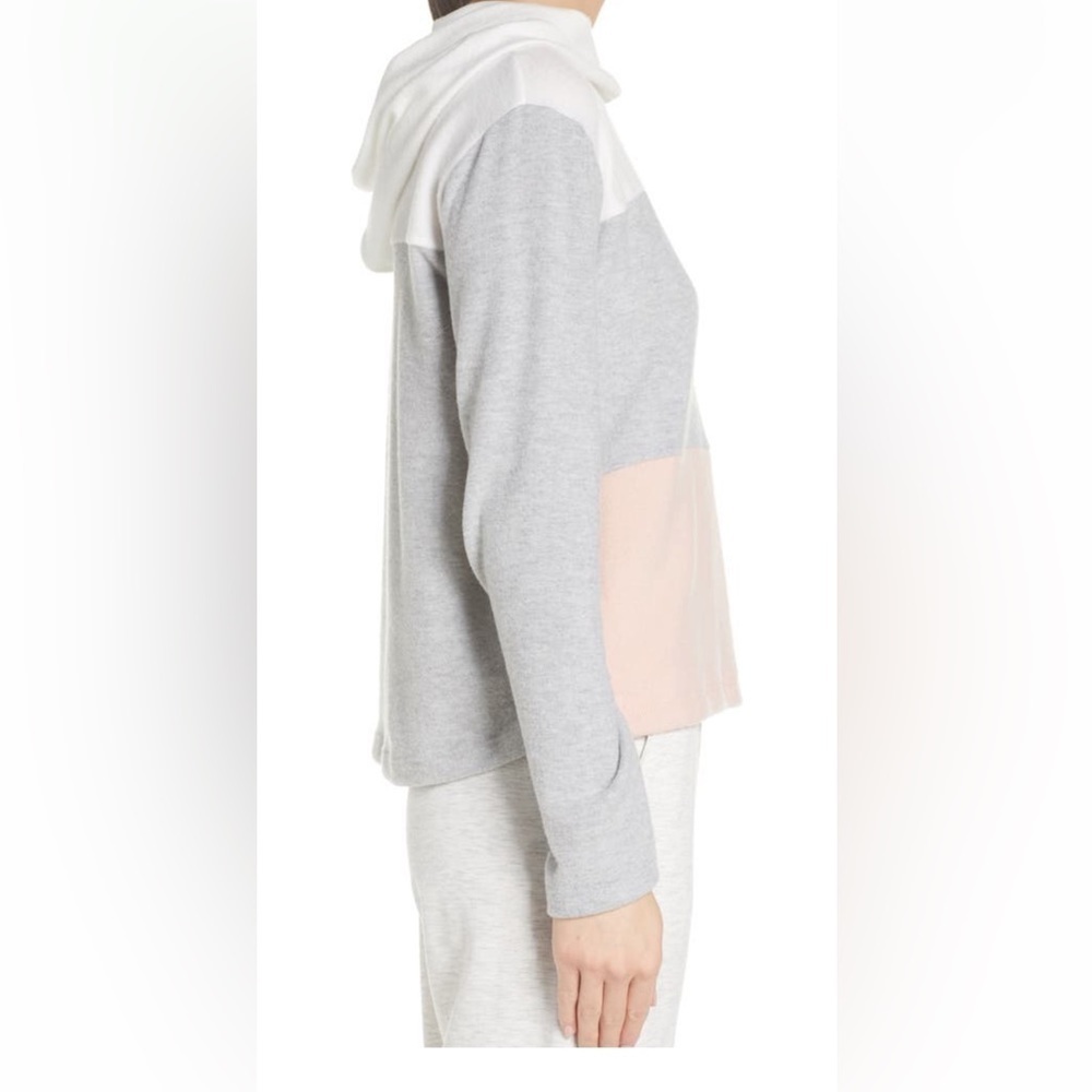 Socialite Super Soft and Fuzzy Hoodie Size S - Picture 3 of 6